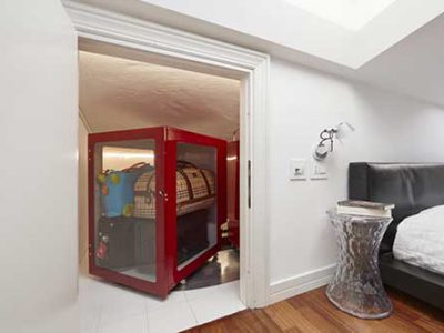 Exemple d'optimisation de l'espace d'une chambre à coucher avec Augusto Attic de Metalprogetti Casa